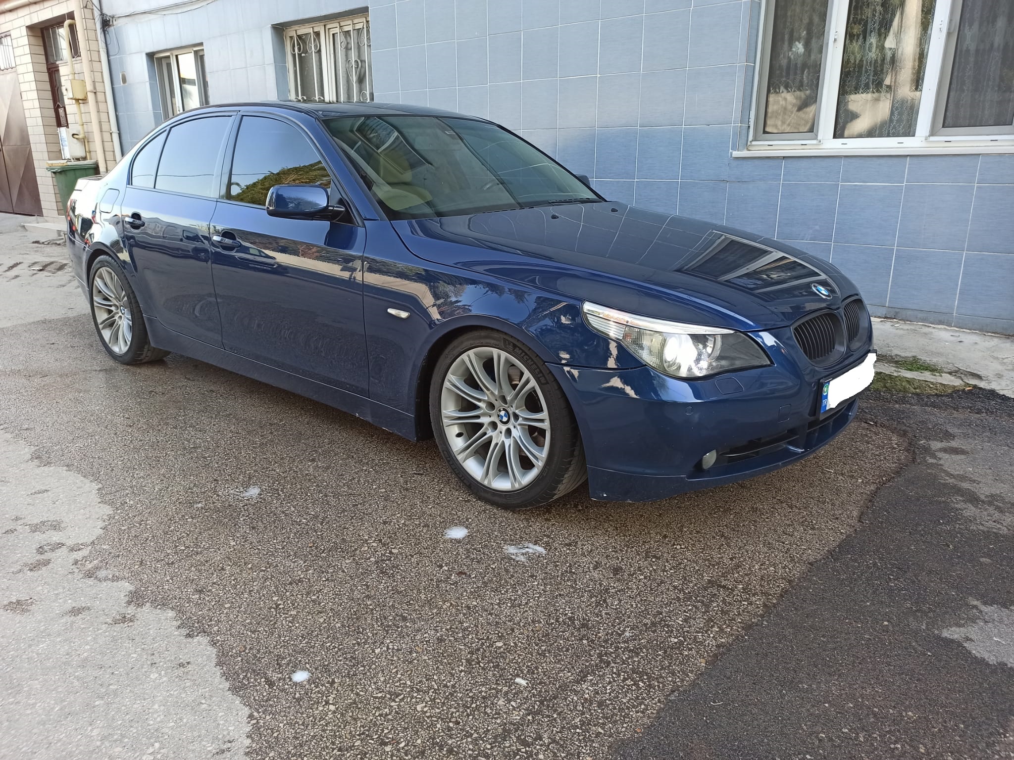 BMW E60